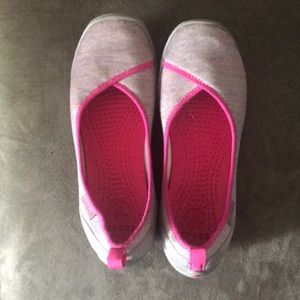 Women’s crocs